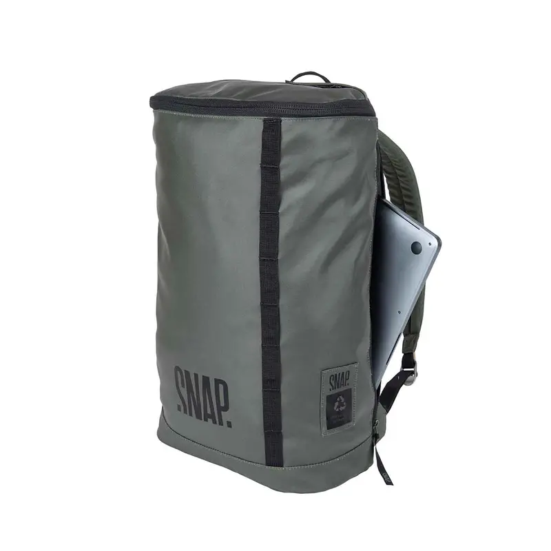 18L Urban & Outdoor Daypack – Lightweight Climbing Backpack 5