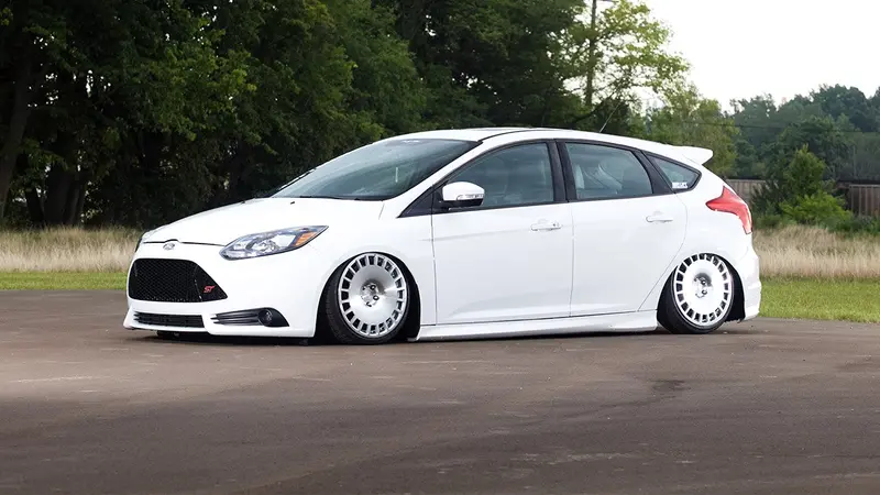 Air Lift Performance Air Suspension For Ford Focus St 1