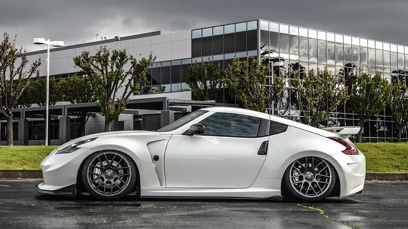 Air Lift Performance Air Suspension For Nissan 370Z 1