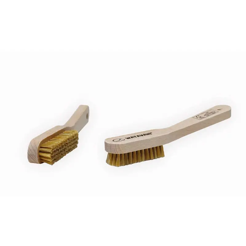Big Brushy Deluxe Climbing Chalk Brush – Extended Bristle Design 1