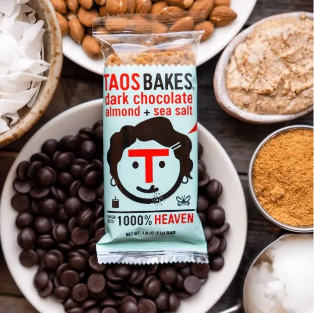 Dark Chocolate Almond & Sea Salt Energy Bar 1