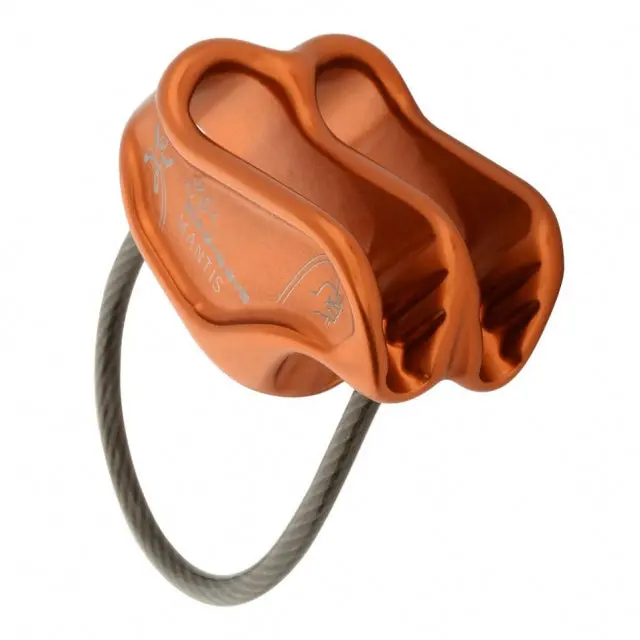 Mantis Belay Device For Climbing 1