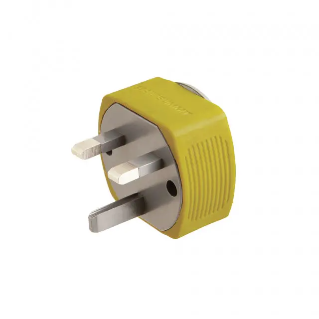 Travelling Light Universal Travel Adapter 1